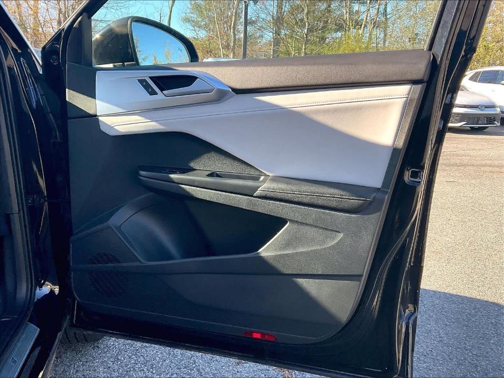 used 2025 Volkswagen Taos car, priced at $27,900