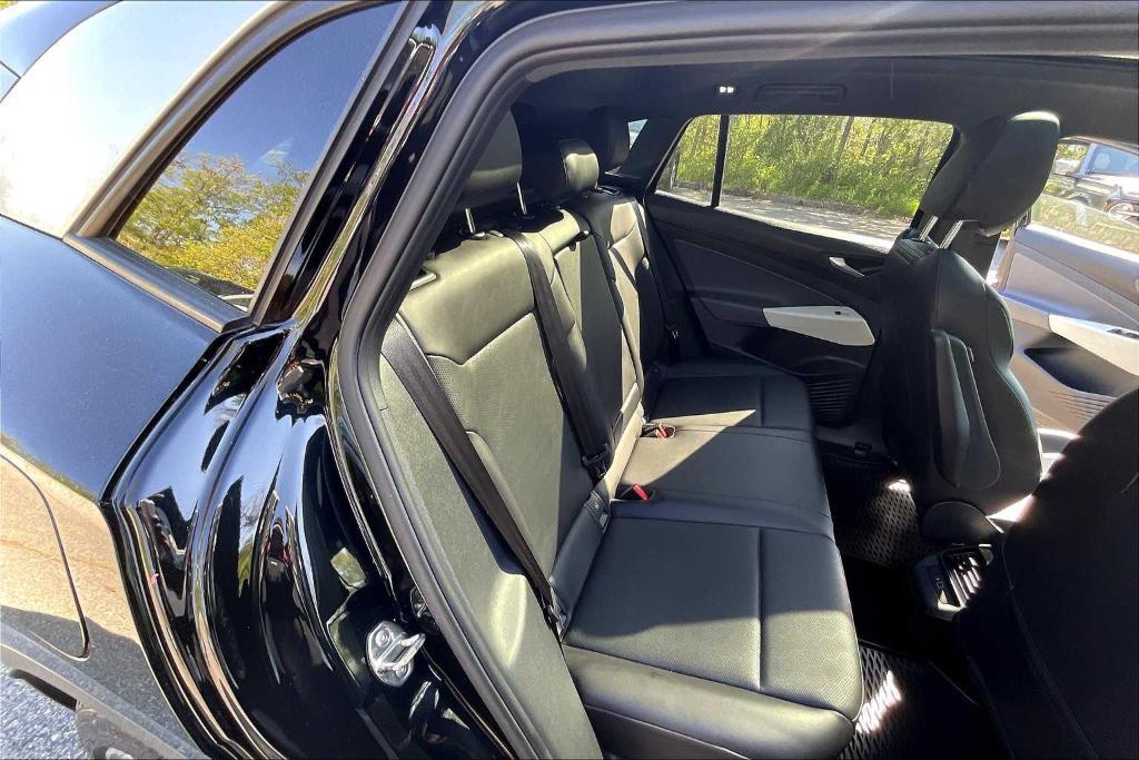 used 2021 Volkswagen ID.4 car, priced at $18,500