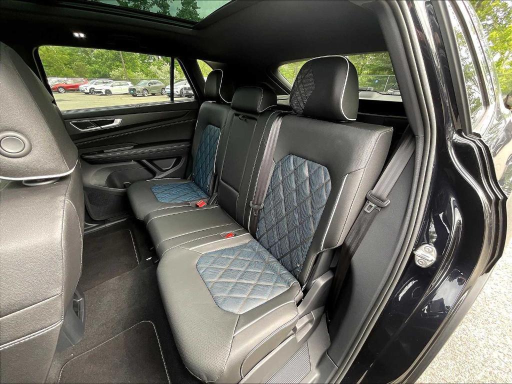 new 2025 Volkswagen Atlas Cross Sport car, priced at $49,587