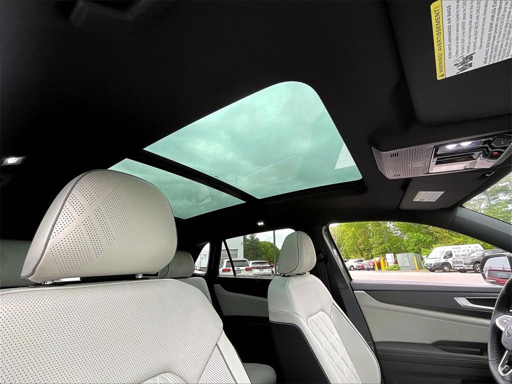 new 2025 Volkswagen Atlas Cross Sport car, priced at $52,126