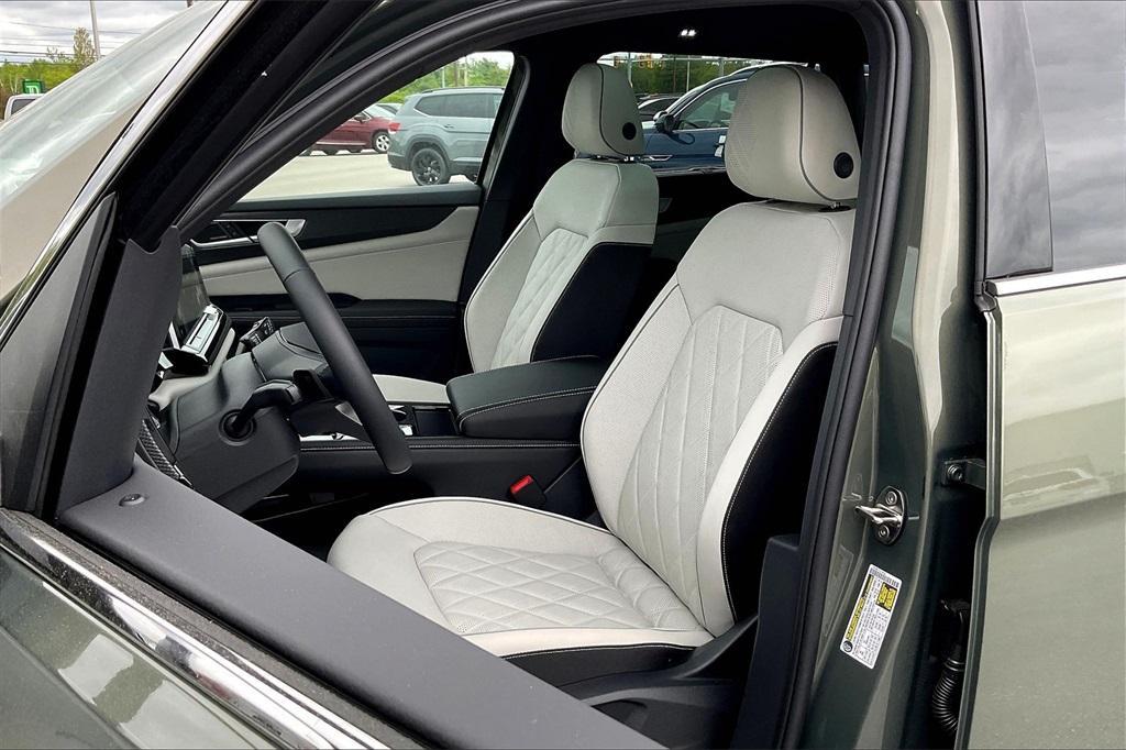 new 2025 Volkswagen Atlas Cross Sport car, priced at $53,876