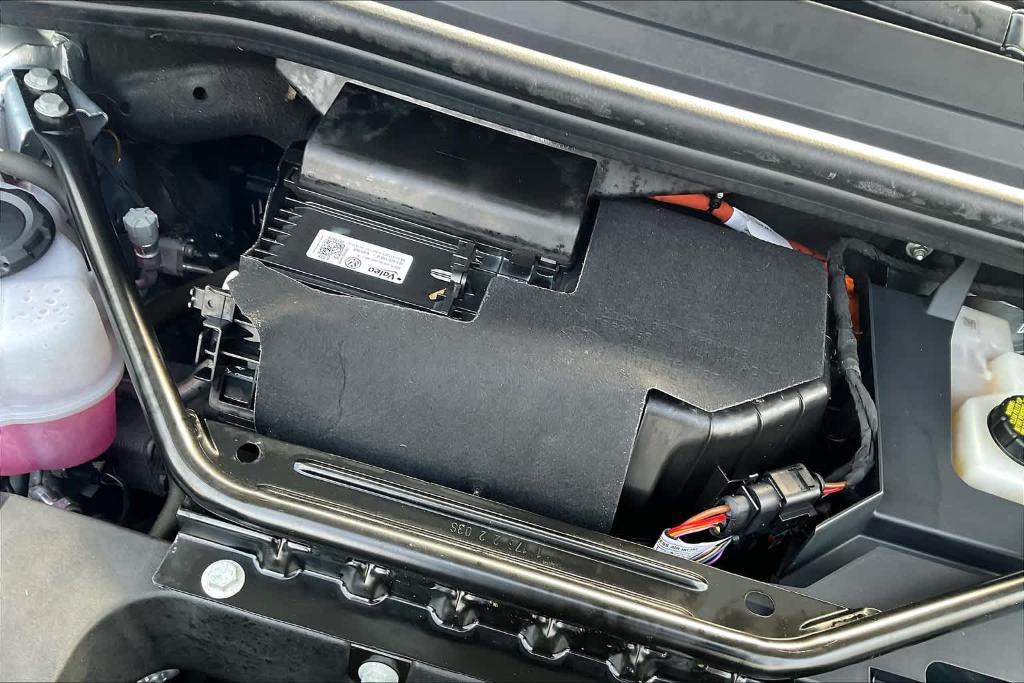 used 2021 Volkswagen ID.4 car, priced at $20,450