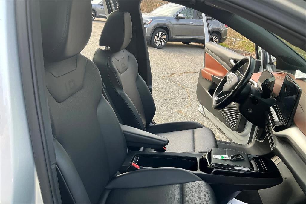 used 2021 Volkswagen ID.4 car, priced at $20,450