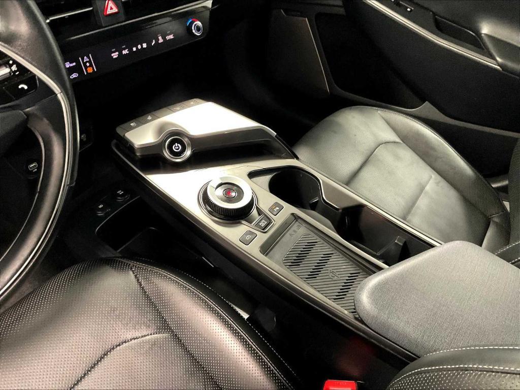 used 2024 Kia EV6 car, priced at $20,300