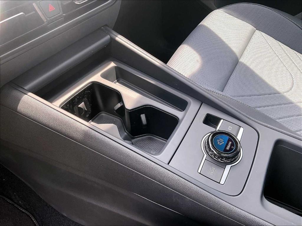 new 2025 Volkswagen Tiguan car, priced at $34,619