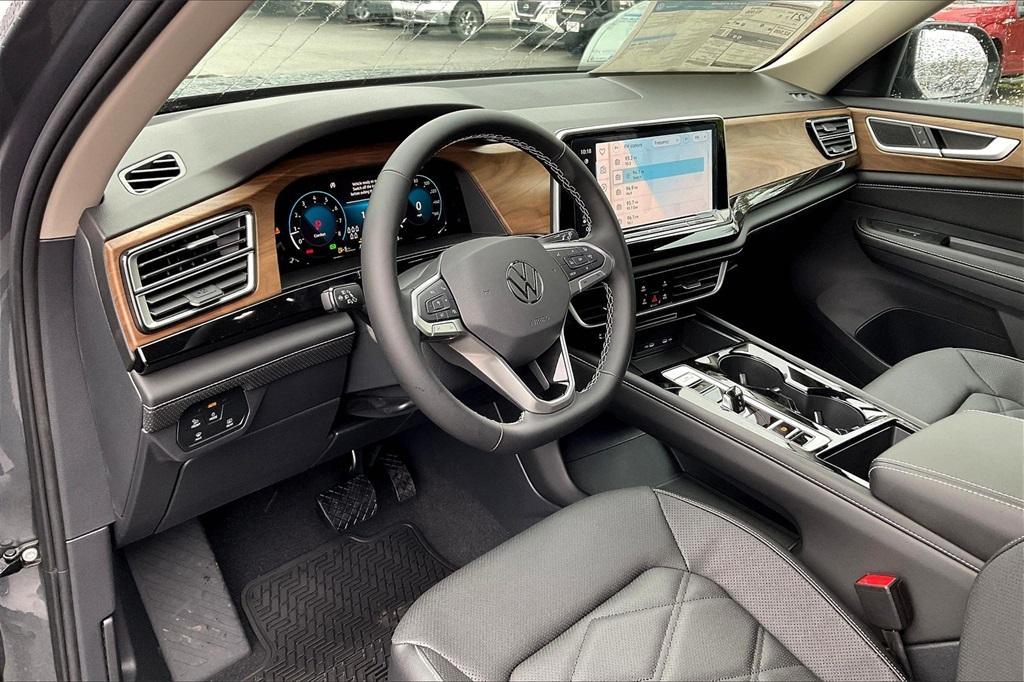 new 2025 Volkswagen Atlas car, priced at $44,422