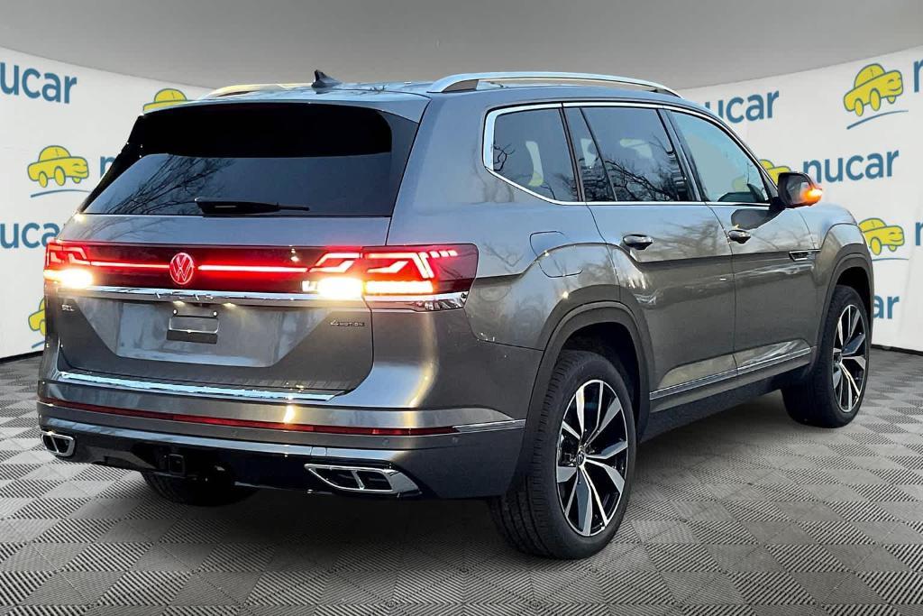 new 2025 Volkswagen Atlas car, priced at $51,714