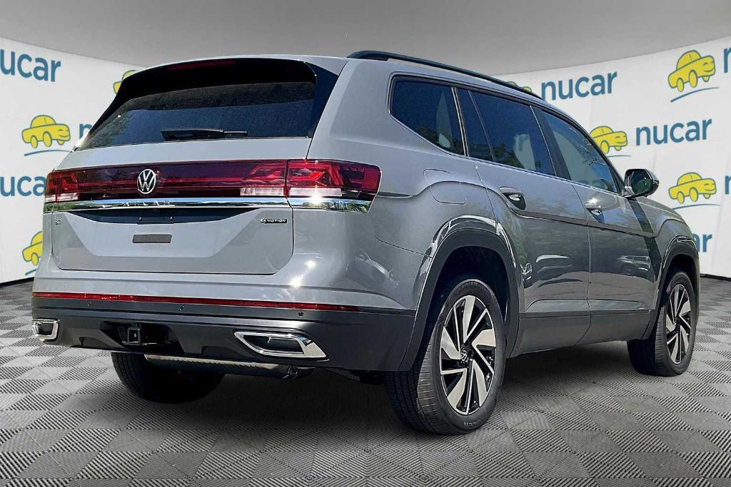 new 2025 Volkswagen Atlas car, priced at $41,321