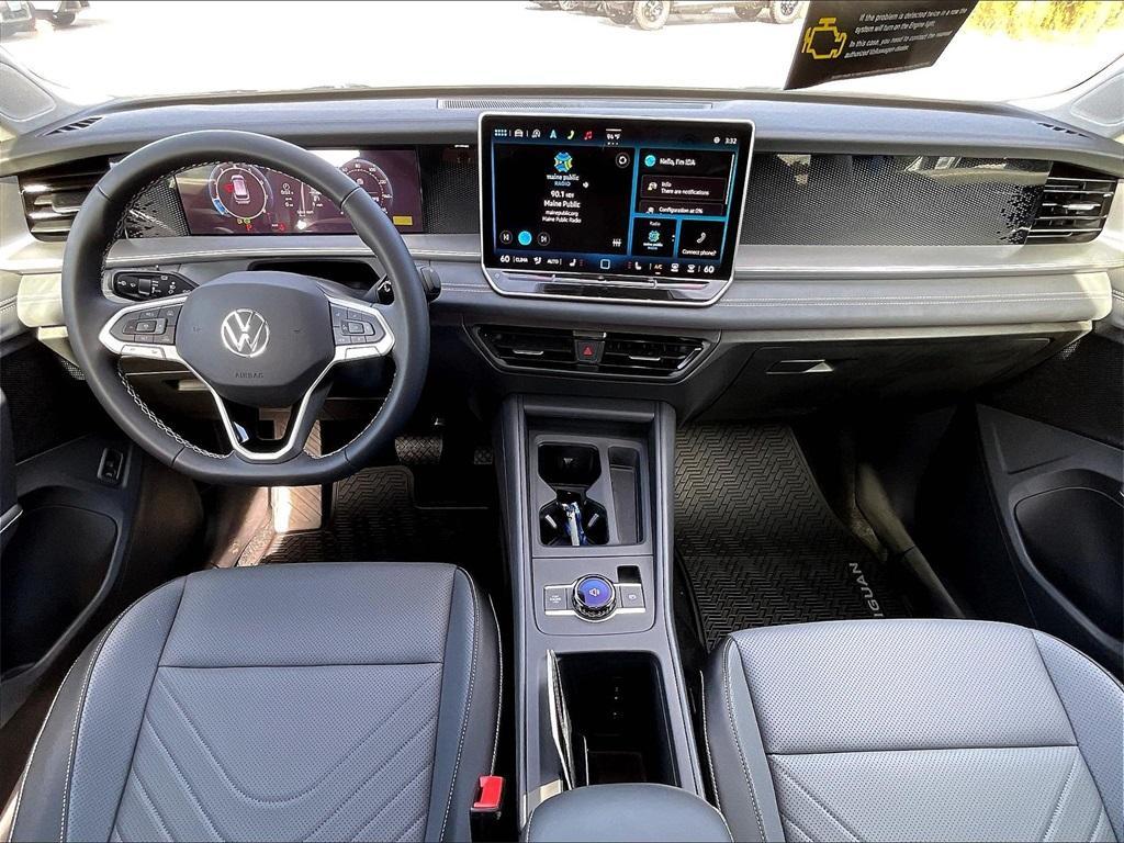 new 2025 Volkswagen Tiguan car, priced at $35,812