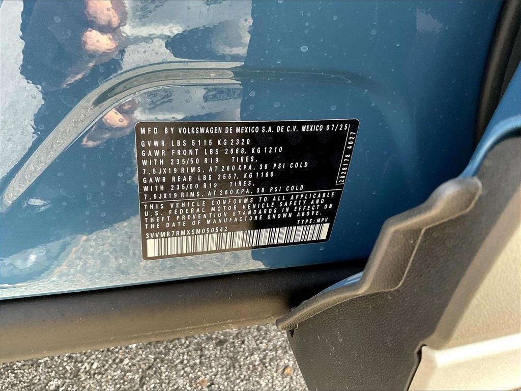 new 2025 Volkswagen Tiguan car, priced at $35,812