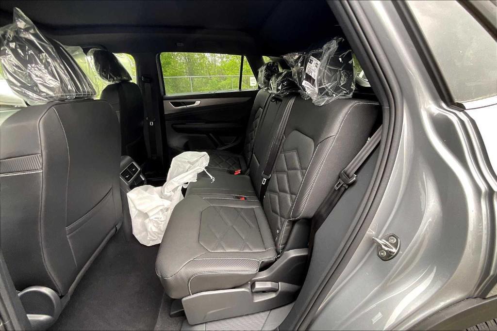 new 2025 Volkswagen Atlas Cross Sport car, priced at $45,256