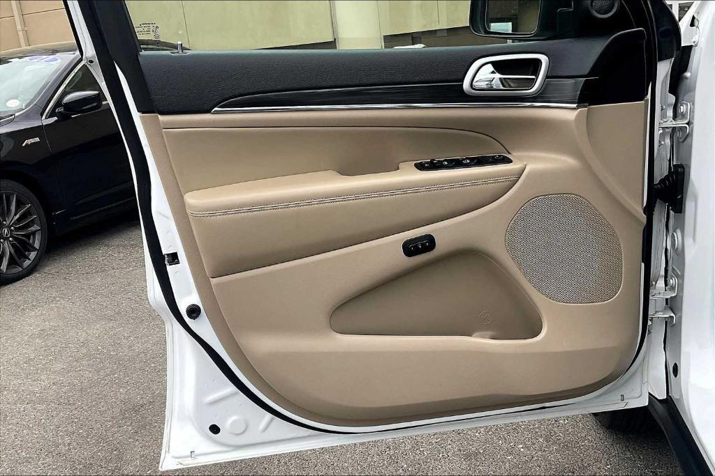 used 2021 Jeep Grand Cherokee car, priced at $28,300