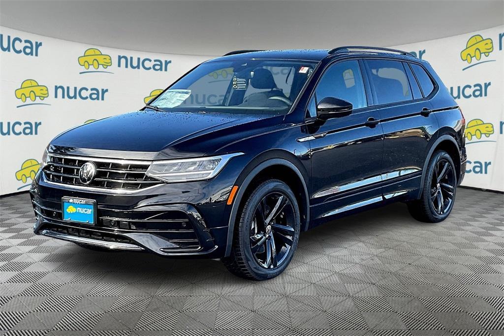 new 2024 Volkswagen Tiguan car, priced at $33,135