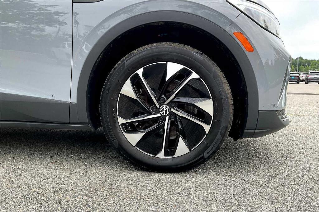used 2022 Volkswagen ID.4 car, priced at $25,450