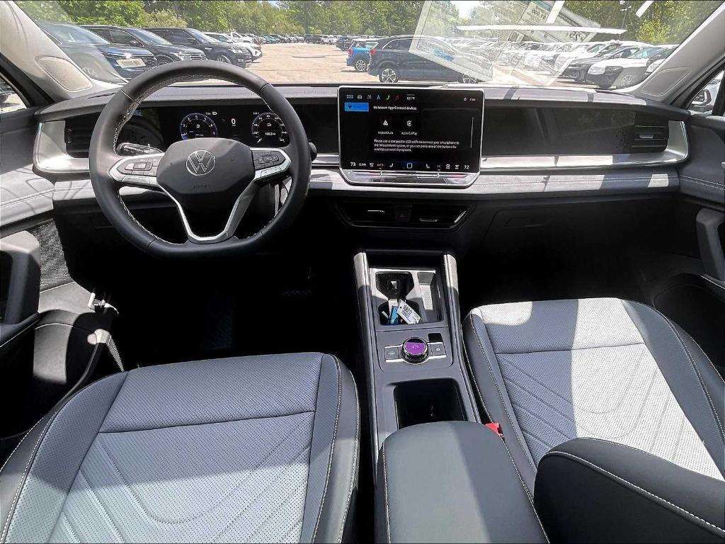 new 2025 Volkswagen Tiguan car, priced at $34,619