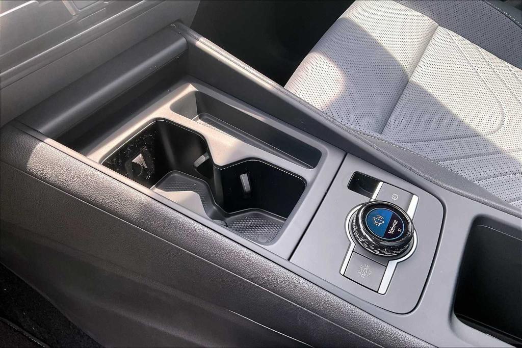 new 2025 Volkswagen Tiguan car, priced at $35,370