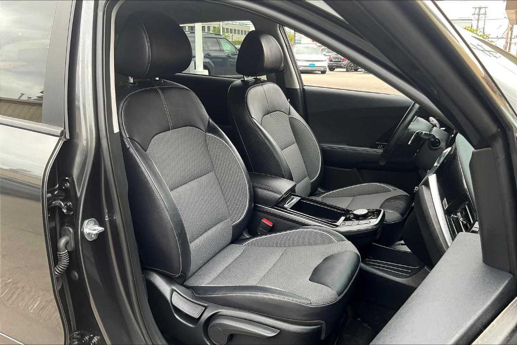used 2022 Kia Niro EV car, priced at $20,000