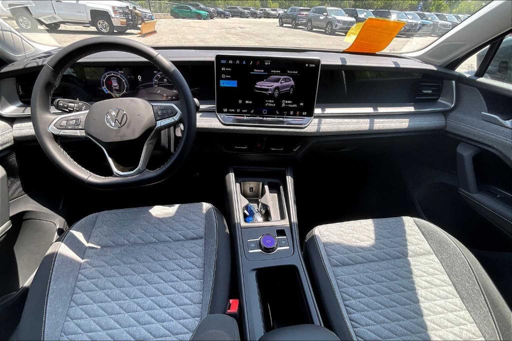 new 2025 Volkswagen Tiguan car, priced at $32,151