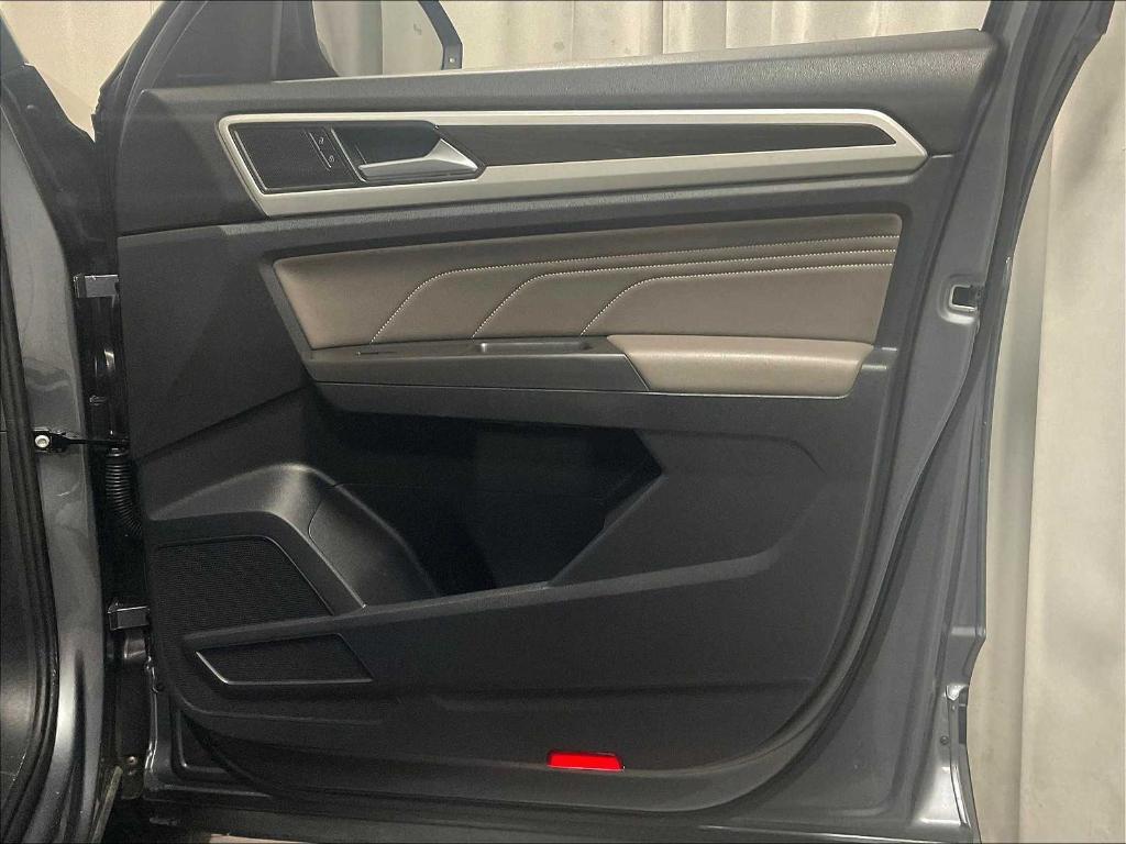 used 2022 Volkswagen Atlas car, priced at $30,900