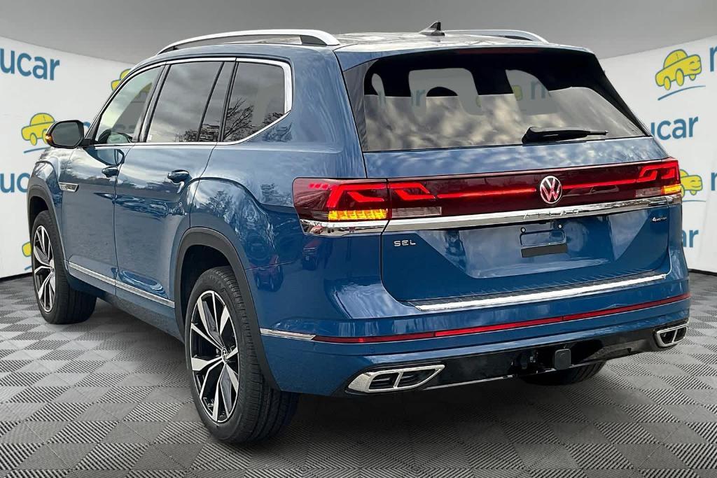 new 2025 Volkswagen Atlas car, priced at $54,028