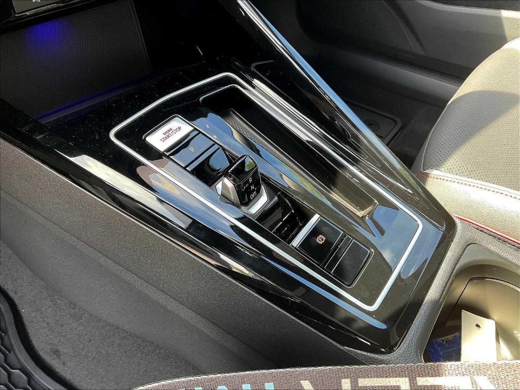 new 2025 Volkswagen Golf GTI car, priced at $39,468