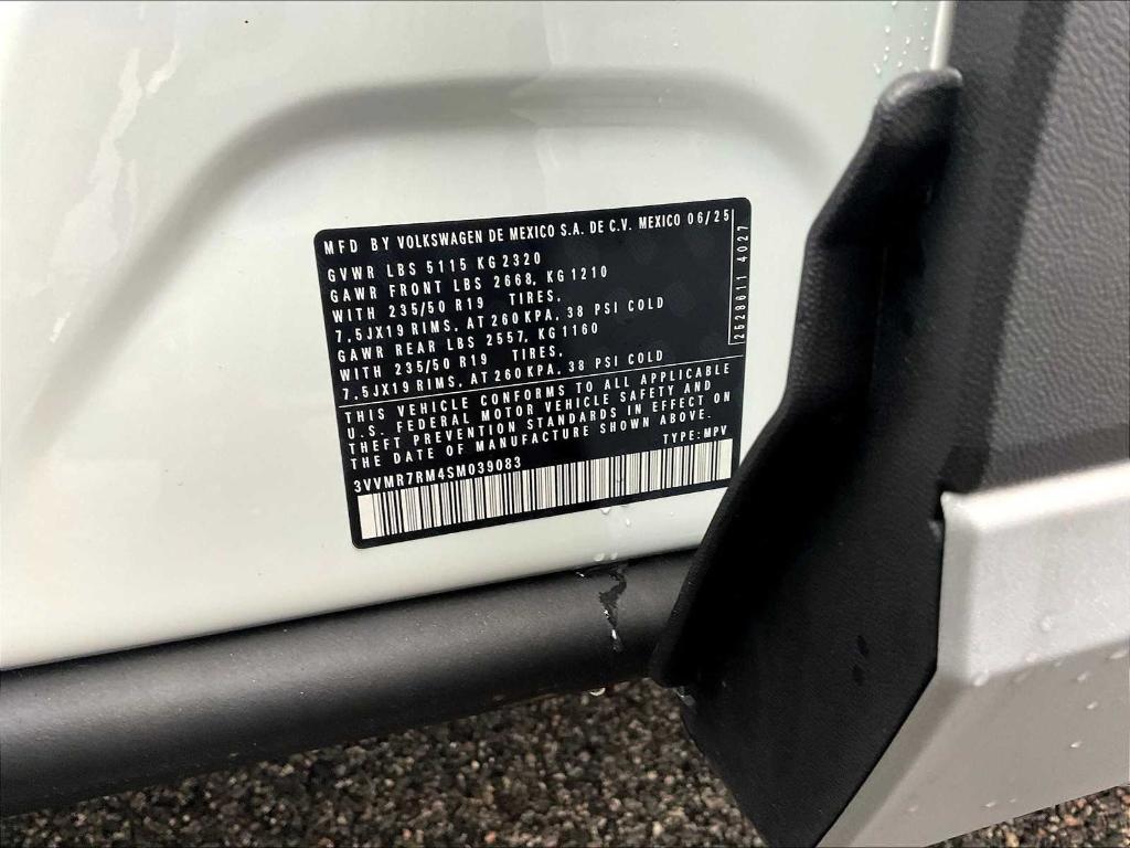 new 2025 Volkswagen Tiguan car, priced at $35,240
