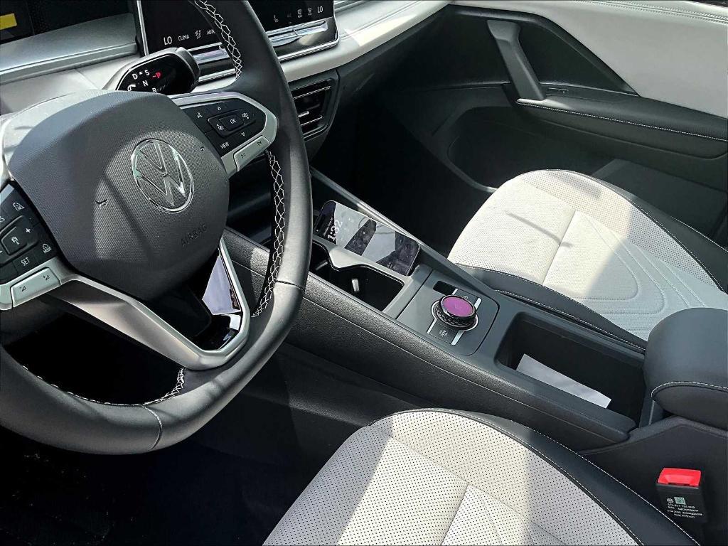 new 2025 Volkswagen Tiguan car, priced at $35,240
