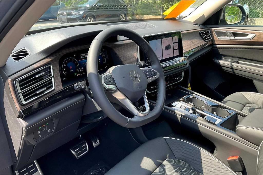 new 2025 Volkswagen Atlas car, priced at $53,687