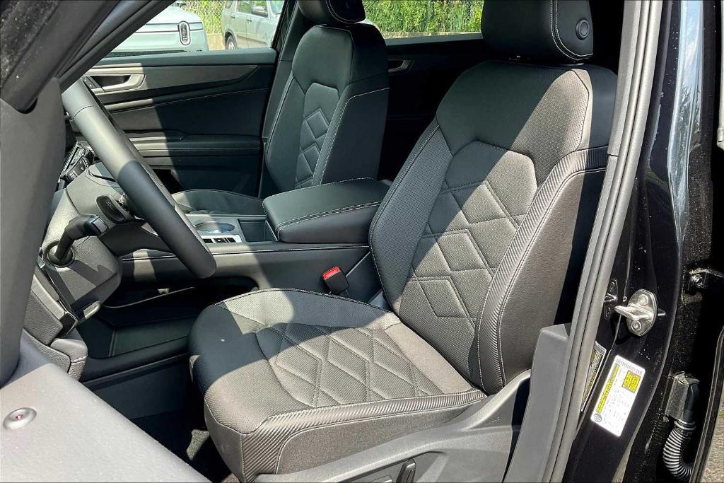 new 2025 Volkswagen Atlas Cross Sport car, priced at $40,356