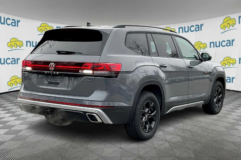 new 2025 Volkswagen Atlas car, priced at $45,683