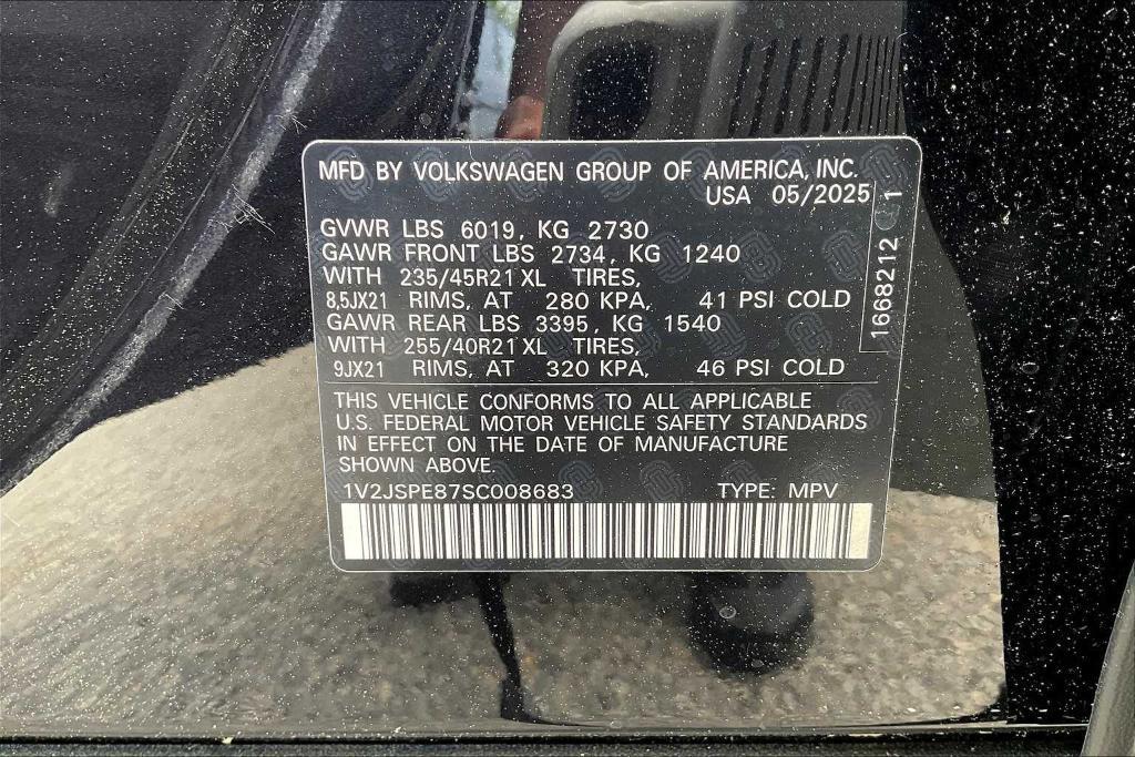 new 2025 Volkswagen ID.4 car, priced at $52,938