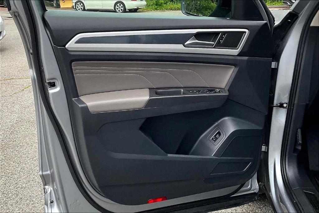 used 2023 Volkswagen Atlas car, priced at $35,900