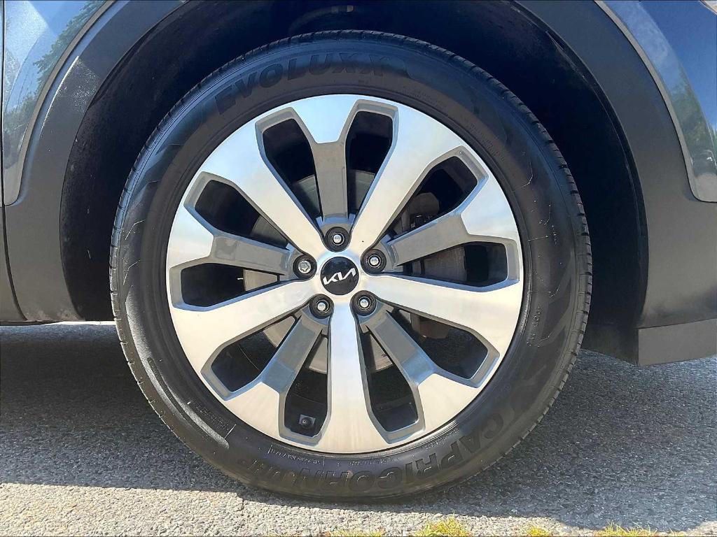 used 2022 Kia Telluride car, priced at $30,900