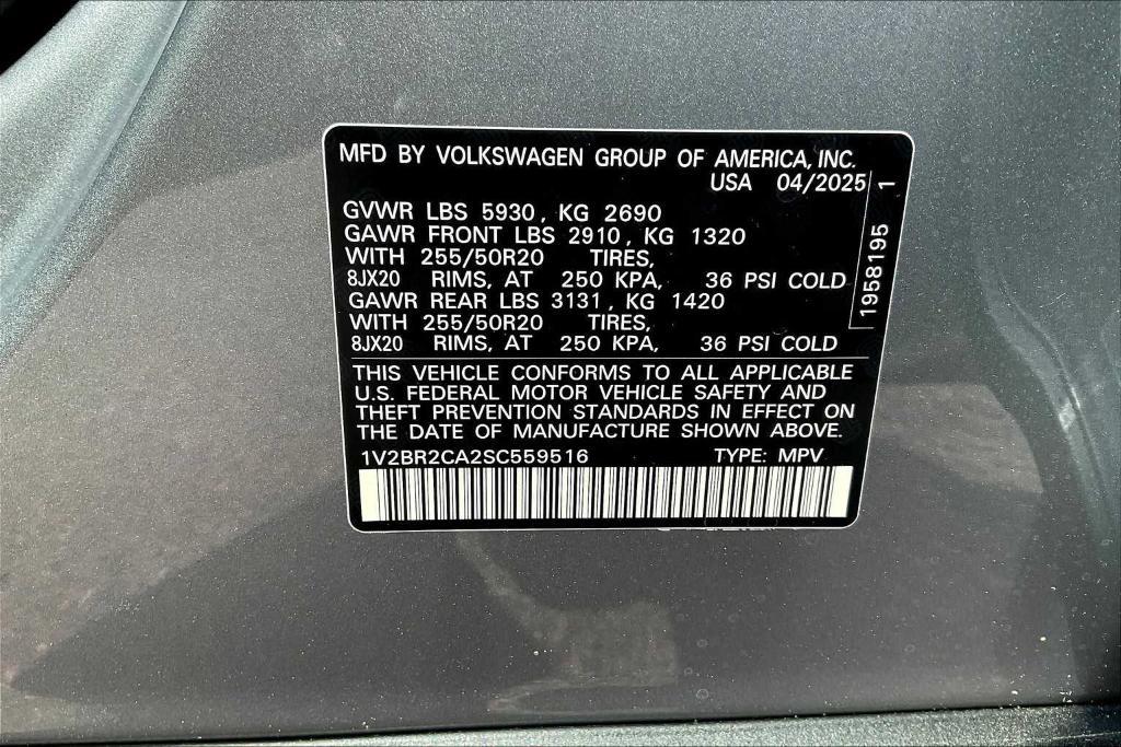 new 2025 Volkswagen Atlas car, priced at $48,238