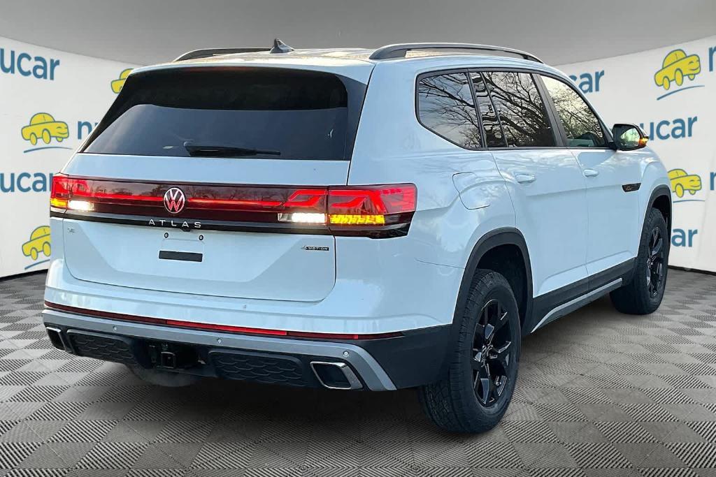 new 2025 Volkswagen Atlas car, priced at $47,478