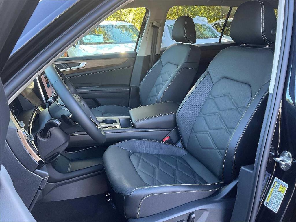 new 2026 Volkswagen Atlas car, priced at $40,345
