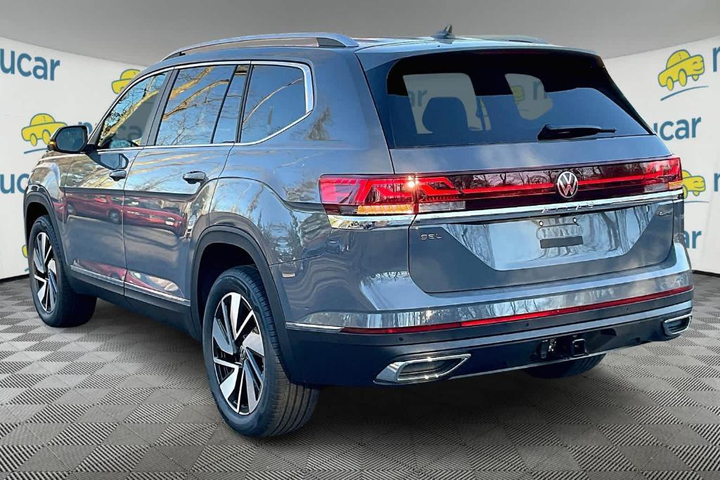 new 2025 Volkswagen Atlas car, priced at $50,000