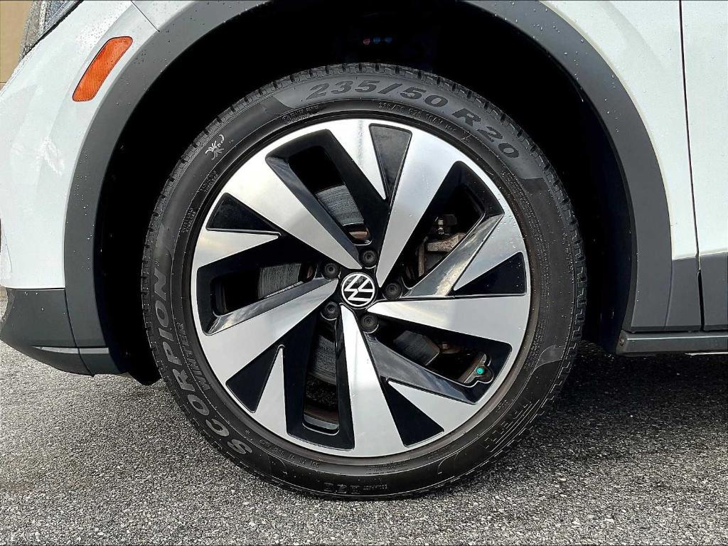 used 2022 Volkswagen ID.4 car, priced at $25,500