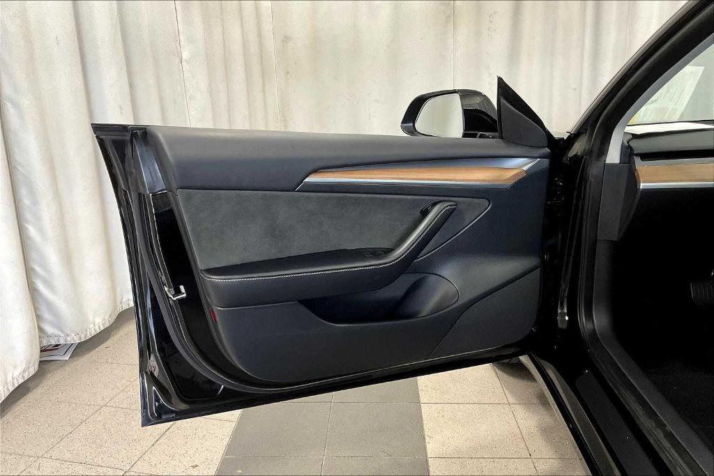 used 2023 Tesla Model 3 car, priced at $25,900