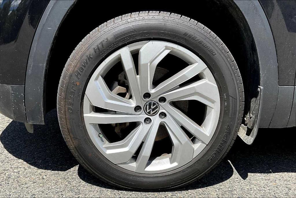 used 2023 Volkswagen Atlas car, priced at $29,300