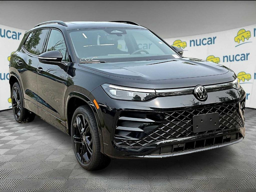 new 2025 Volkswagen Tiguan car, priced at $38,018
