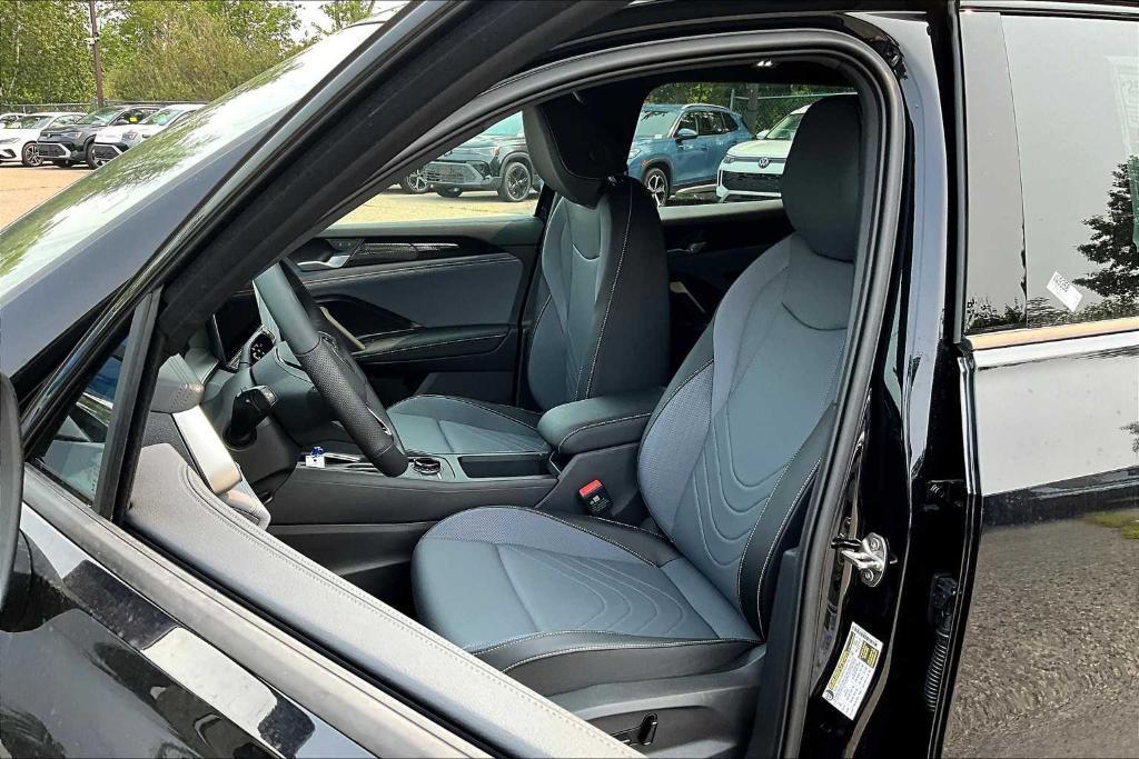 new 2025 Volkswagen Tiguan car, priced at $38,019