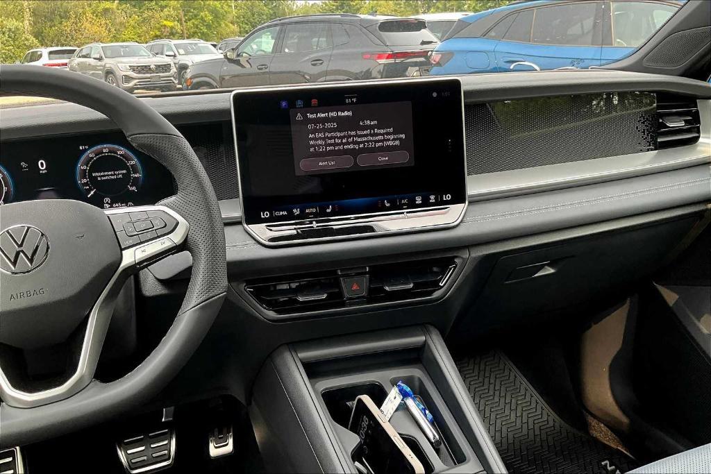new 2025 Volkswagen Tiguan car, priced at $38,019