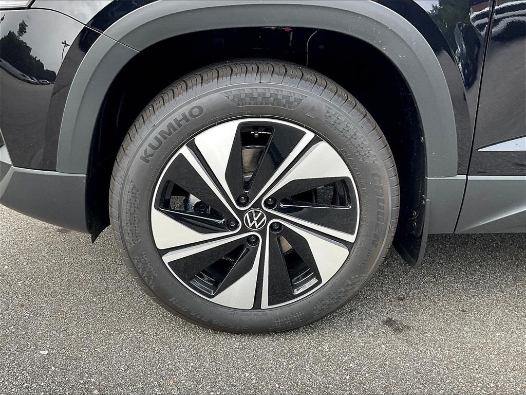 new 2025 Volkswagen Taos car, priced at $32,066