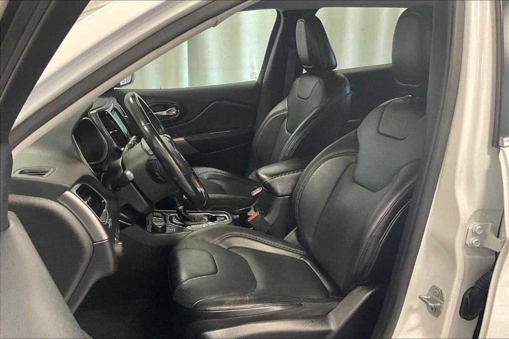 used 2019 Jeep Cherokee car, priced at $18,900