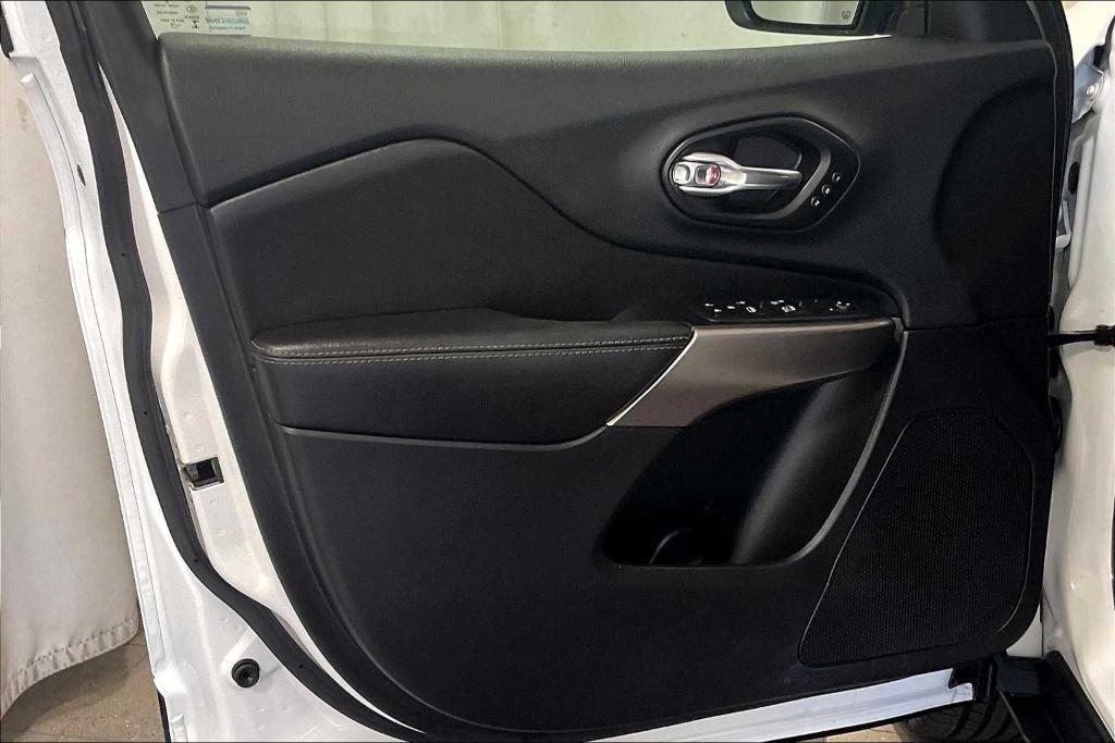 used 2019 Jeep Cherokee car, priced at $18,900