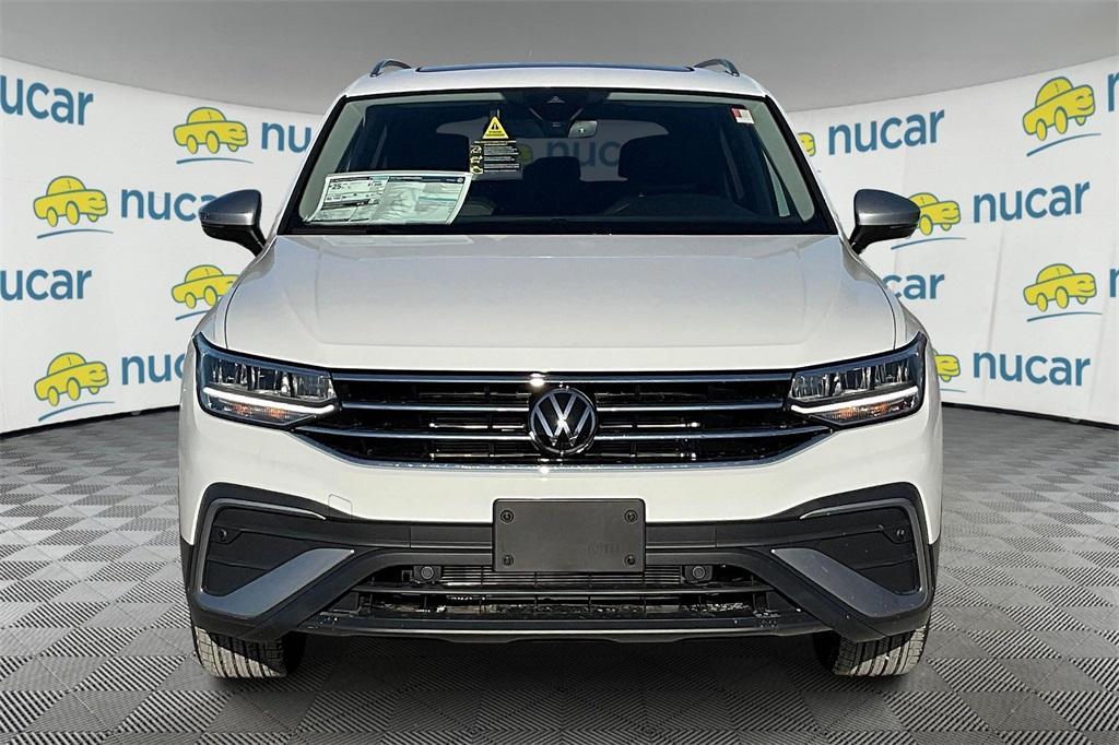 new 2024 Volkswagen Tiguan car, priced at $30,611