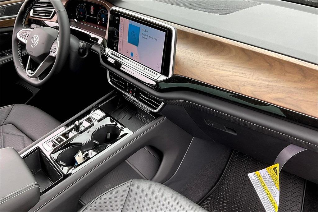 new 2025 Volkswagen Atlas car, priced at $46,722