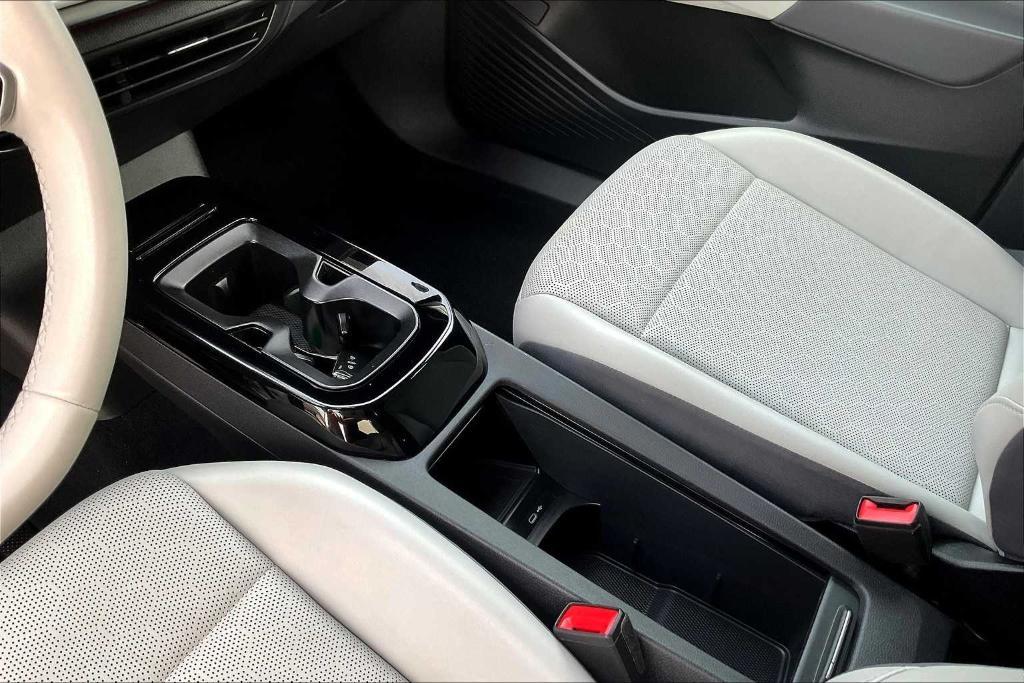 used 2021 Volkswagen ID.4 car, priced at $19,500