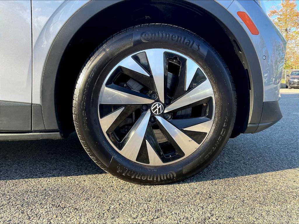 used 2023 Volkswagen ID.4 car, priced at $24,450